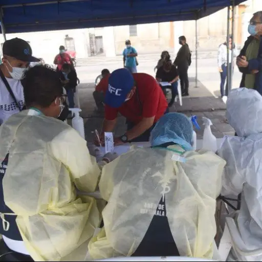 pruebas-hisopados-covid-19-coronavirus-en-guatemala-4-julio-2022-11.jpg ,
