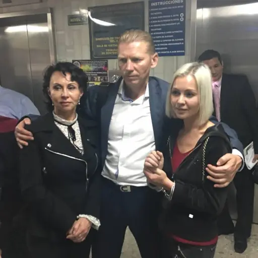 irinabitkovaigorbitkovanastasiabitkova-14bb1b167cba26a7e197138394b5132a.jpg ,