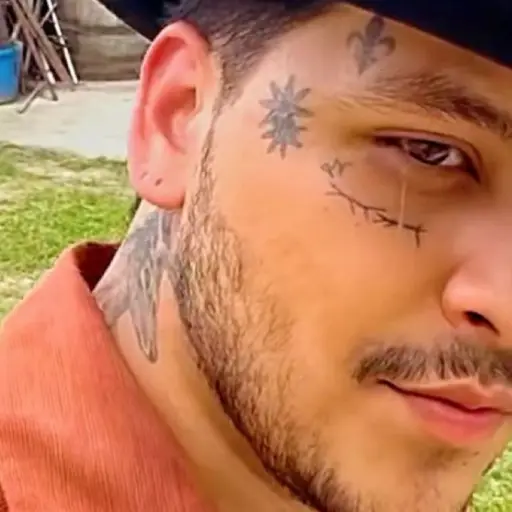 christian-nodal-publinews-1.jpg ,