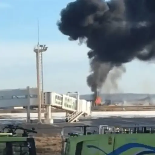 video-avion-sale-pista-aeropuerto-rio-grande-argentina-publinews.png ,