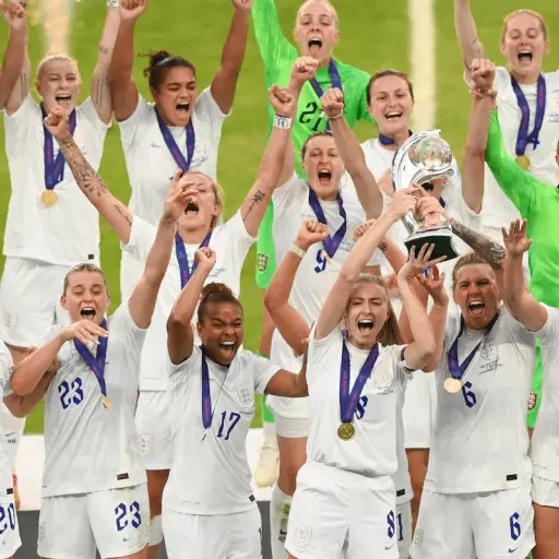 inglaterra-gana-la-eurocopa-femenina-publinews-.png ,
