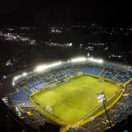 estadio-cuscatlan-1.jpg ,