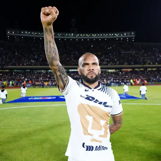 dani-alves-scaled-1.jpg ,