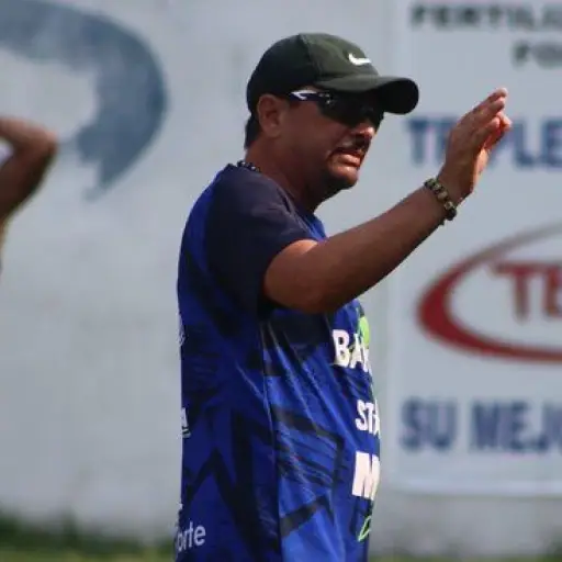 richard-parra-2.jpg ,