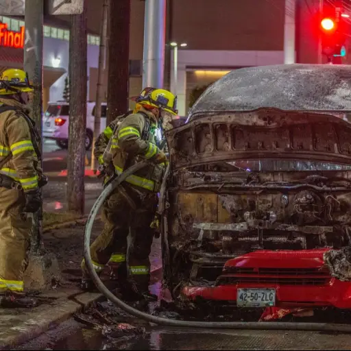 VIDEO.-Bloqueos-violencia-y-quema-de-vehiculos-en-Tecate-Ensenada-Tijuana-y-Mexicali.jpg ,