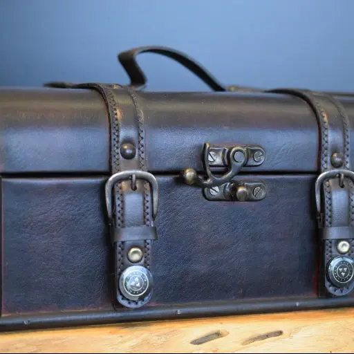 hallan-restos-ninos-maletas-subastadas-nueva-zelanda-publinews.jpg ,