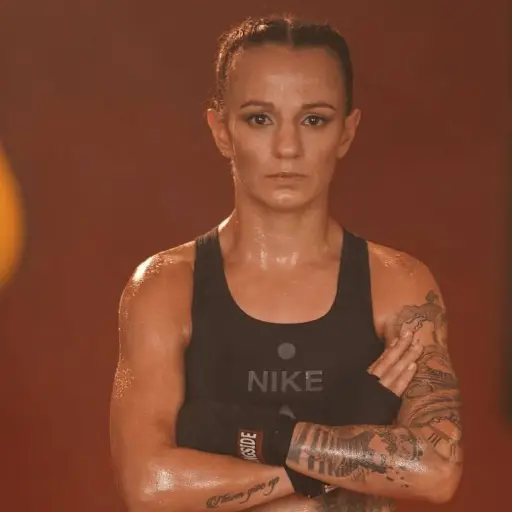 maria-micheo-conoce-a-entrenador-de-manny-pacquiao-publinews-.png ,