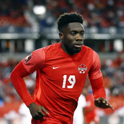 Alphonso-Davies-2-scaled-1.jpg ,