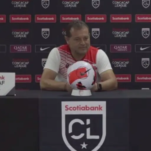 israel-hernandez-12.jpg ,