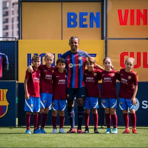 presentacion-de-Jules-Kounde-con-el-FC-Barcelona-1.jpg ,