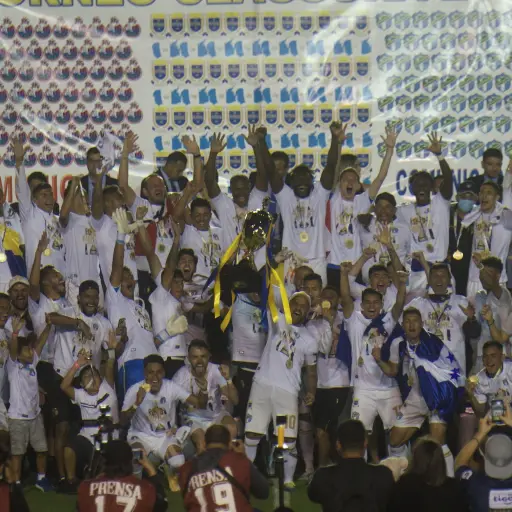 Comunicaciones-campeon-de-Liga-Nacional-Clausura-2022-scaled-3.jpg ,