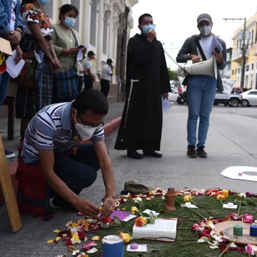 centinelas-oracion-juventud-congreso-6.jpg ,