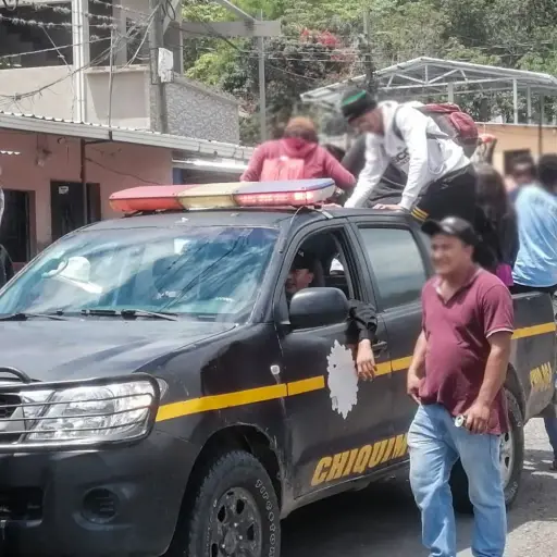 migrantes-de-venezuela-cuba-honduras-expulsados-de-guatemala-23-8-2022-foto-migracion.jpg ,