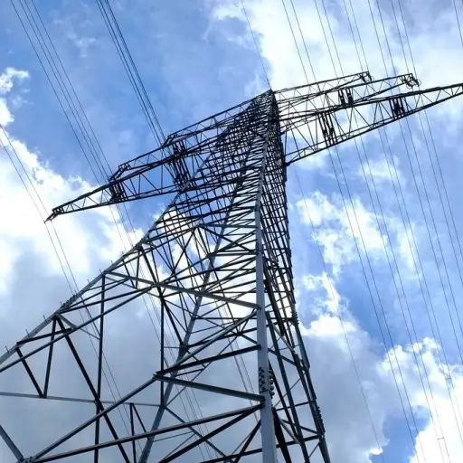 high-voltage-pylon-alto-voltaje-suministro-de-energia-electrica-pixabay.jpg ,