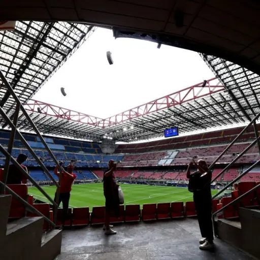 demolicion-san-siro.jpg ,