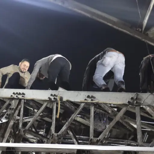 Rescatan-a-20-personas-de-la-Torre-del-Reformador-2.jpg ,