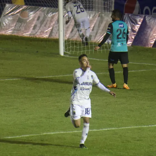 Oscar-Santis-scaled-1.jpg ,