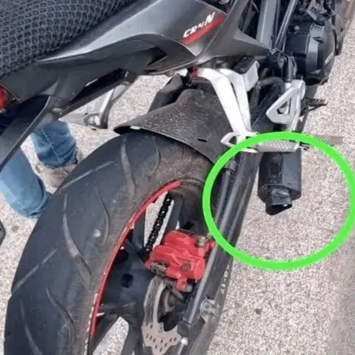 Motorista-es-sancionado-por-el-ruido-exagerado-de-su-escape-.png ,