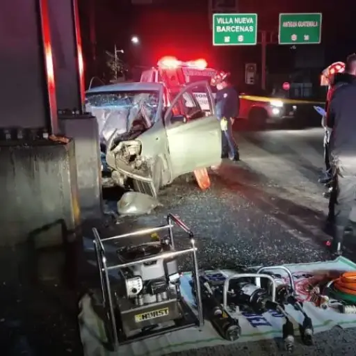 pareja-fallece-accidente-ruta-antigua-guatemala-san-lucas-sacatepequez-1.jpg ,