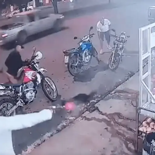 Motoladrones-asaltan-y-matan-a-hombre-en-cuestion-de-segundos-.png ,