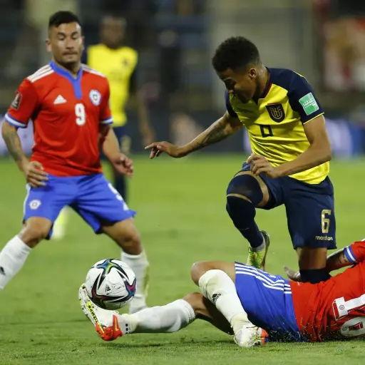 chile-denuncia-a-ecuador-ante-fifa-publinews-11-scaled-1.jpg ,