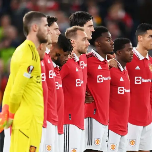 manchester-united-deuda-2022.jpg ,