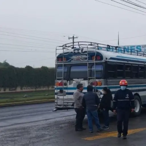 Asalto-Autobus-septiembre-2022-foto-bomberos-municipales.jpg ,