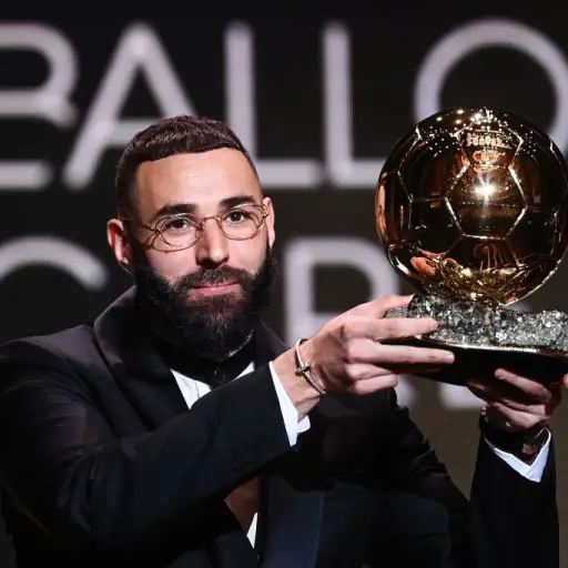 Benzema-Balon-de-Oro.jpeg ,