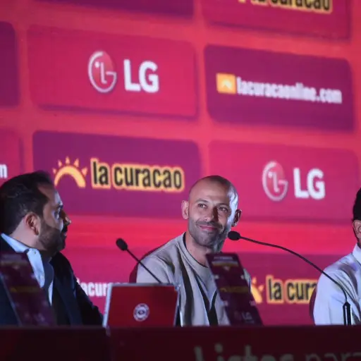 La-Curacao-presenta-a-Javier-Mascherano-como-su-nuevo-fichaje-4-1.jpg ,