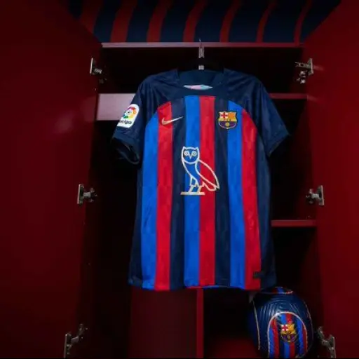 emblema-drake-camisola-barcelina.jpg ,