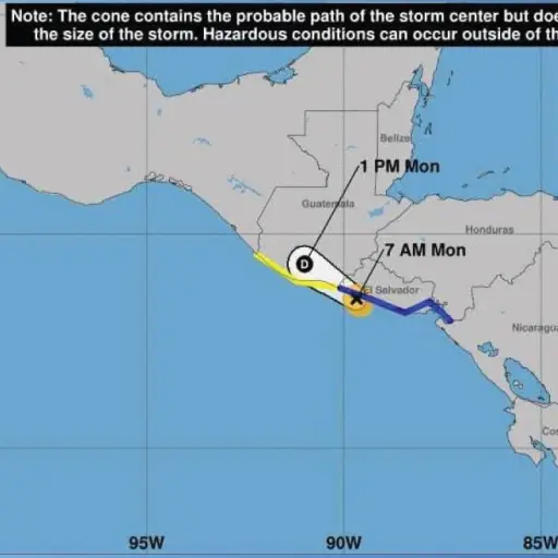 trayectoria-tormenta-julia-a-su-ingreso-a-guatemala-por-jutiapa-hoy-10-octubre-2022-foto-centro-nacional-de-huracanes-conred.jpg ,