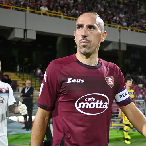 Frank-Ribery-se-retira-2022.jpg ,