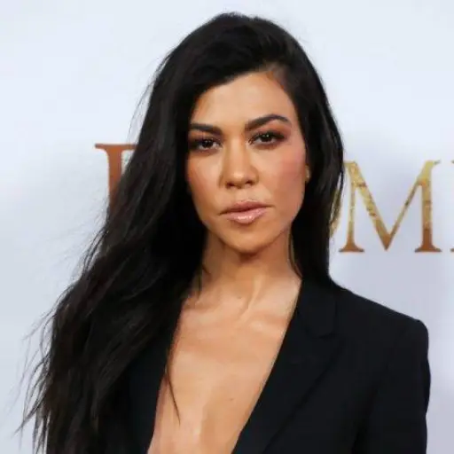 kourtneykardashian-dece648941dfc4449fec6efb9b39cba7.jpg ,