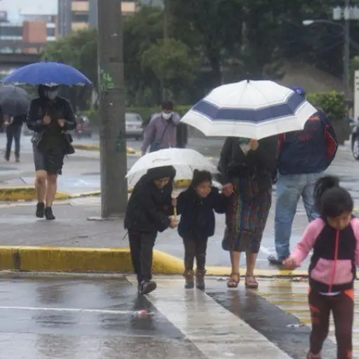 lluvia-clima-frio-tormenta-julia-4.jpeg ,