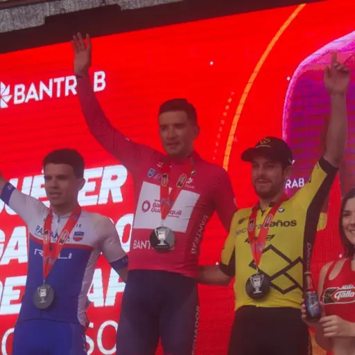 robinson-chalapud-y-dorian-monterroso-primera-etapa-vuelta-a-guatemala-2022-publinews-.jpg ,