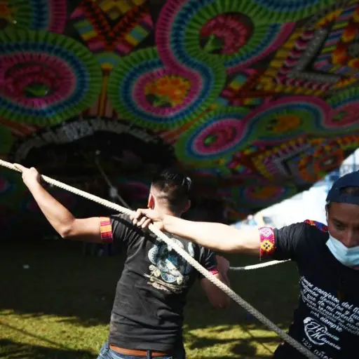 barriletes-gigantes-santiago-sacatepequez-7.jpg ,