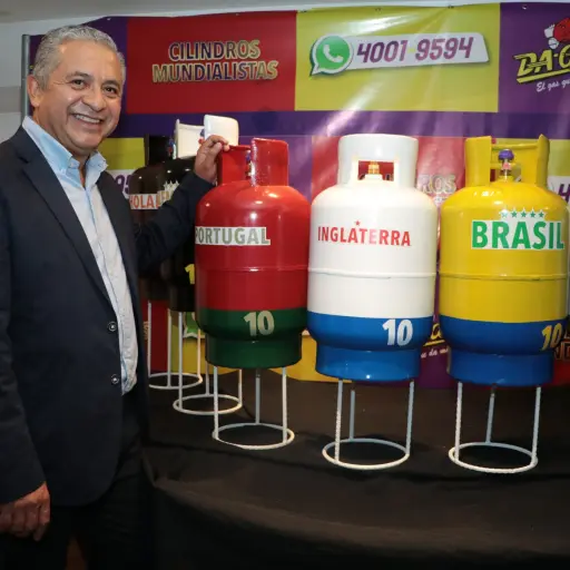 cilindros-mundialistas-da-gas-2-scaled-1.jpg ,