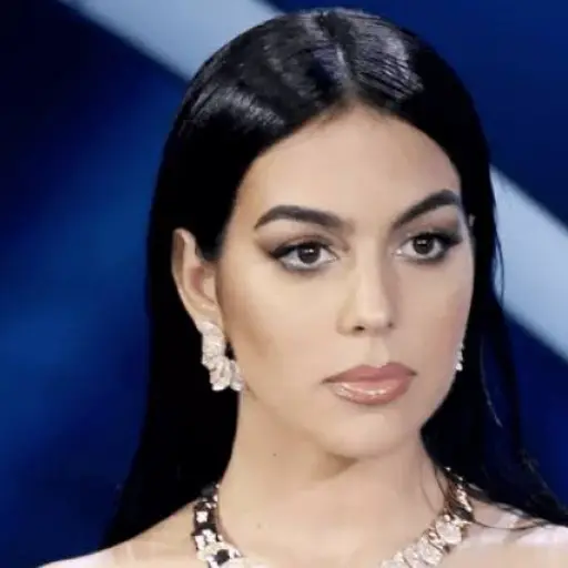 georgina-rodriguez-publinews-1-1.png ,