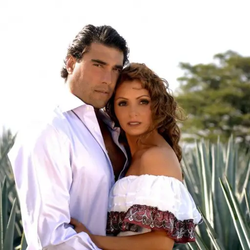 destilandoamorangelicariverayeduardoyac3b1ez1150x763-1b906eaa5fbdf57d8a5af4a14e5e51f9.jpg ,