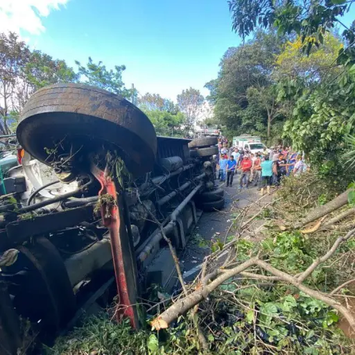 Accidente-de-bus-noviembre-2022-1.jpg ,