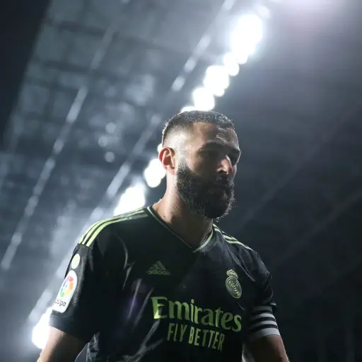 benzema-sera-baja-para-el-Real-Madid-Rayo-1-scaled-1.jpg ,