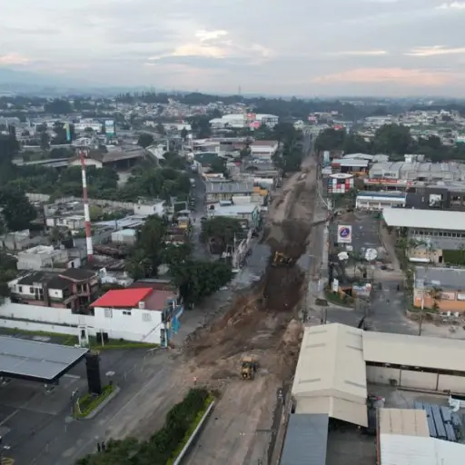 Pocos-avances-en-la-reparacion-del-hundimiento-en-Villa-Nueva-1.jpg ,