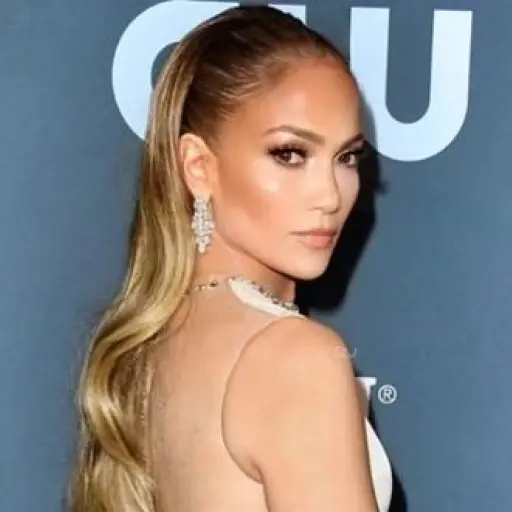 jenniferlopezpub-8a3f2281740a99da794773cc9584c6ba.jpg ,