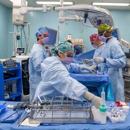 Buque-hospital-Comfort-Estados-Unidos-Puerto-Barrios.jpg ,