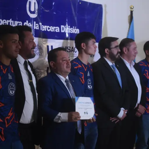 Usac-adquiere-la-ficha-de-Cremas-B-en-Primera-Division-3.jpg ,