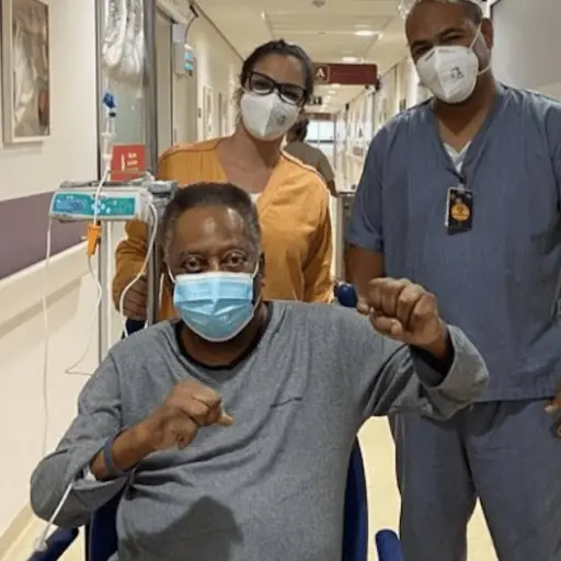 pele-sufre-infeccion-urinaria-sao-paulo-emisoras-unidas-1-1.png ,