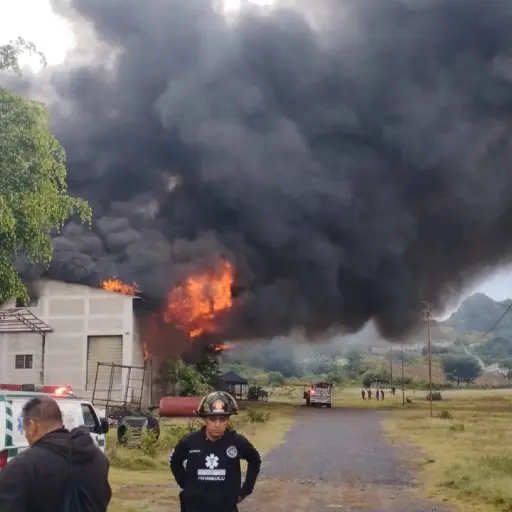 Incendio-Amatitlan-noviembre-2022.jpg ,