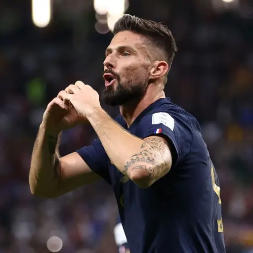 giroud-record-1.jpg ,