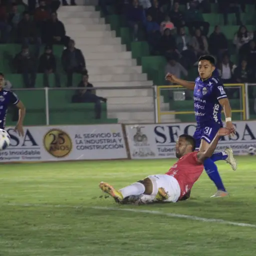 antigua-gfc-vs-coban-imperial-torneo-apertura-2022-publinews-15.jpg ,