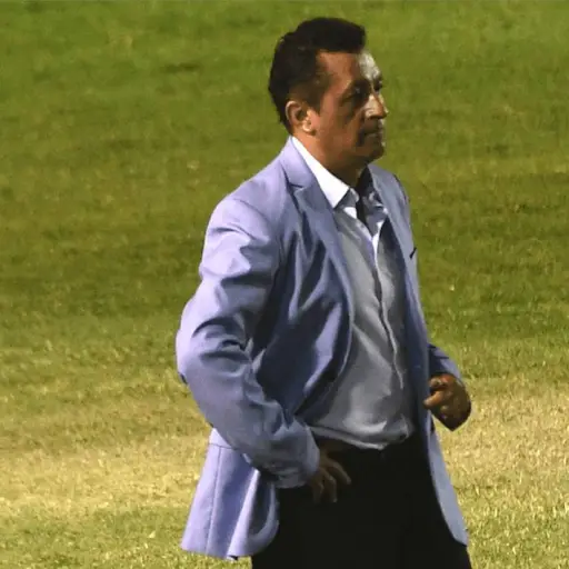 roberto-montoya-nuevo-tecnico-coban-imperial-emisoras-unidas-.png ,